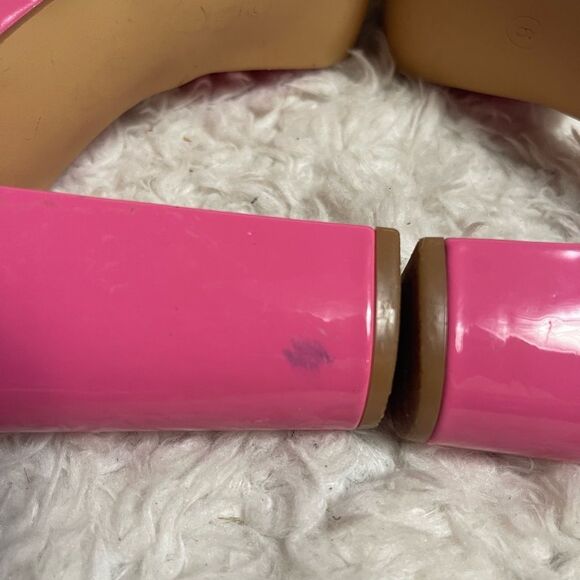 Alegra K synthetic patent hot Pink and White T strap Platform Heels SZ9 - Picture 6 of 11
